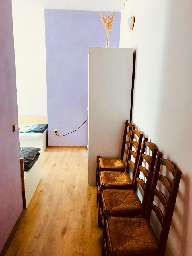 Restaurace Penzion Pod Sumarnikem Tvarozna Lhota Exterior foto